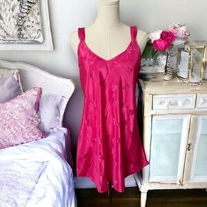 Vintage pink  rose embossed details M